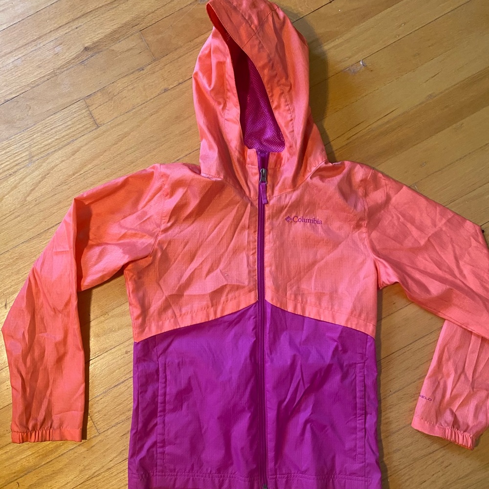 Girls Columbia thin rain jacket / shell Size M 10/12